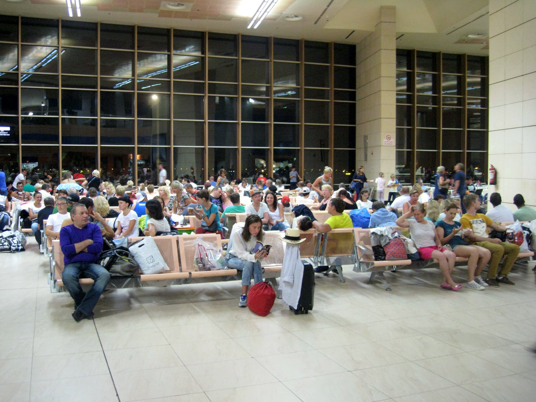 Большинство россиян одобрили закрытие авиасообщения с Египтом