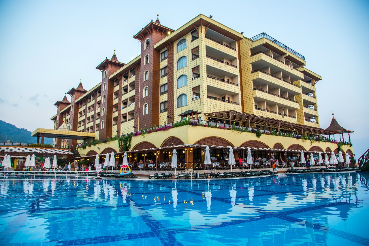 Отелей 5* в Крыму и Сочи не хватит для любителей комфортного отдыха в Турции