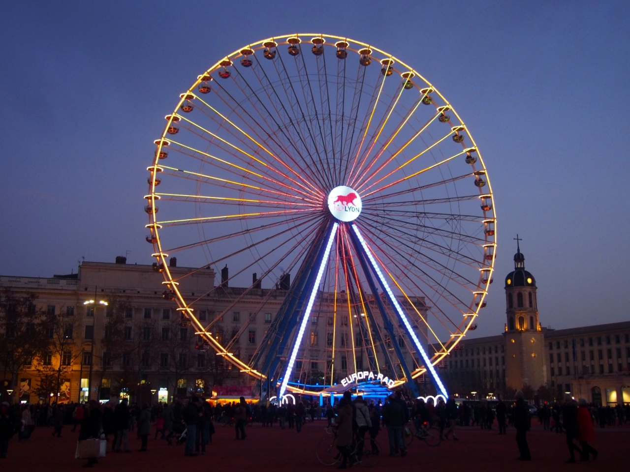 Праздник света в Лионе, отмененный год назад, пройдет в 2016 году с 8 по 10 декабря