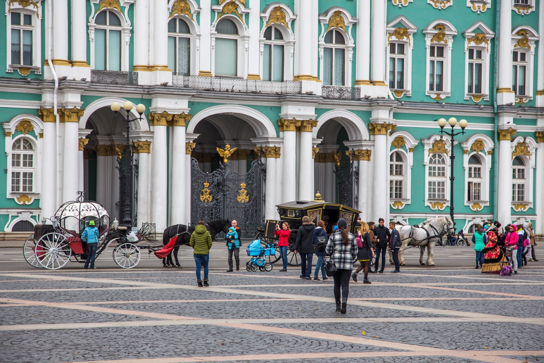 Туроператоры заявили о росте числа организованных иностранных туристов в РФ в 2017 году