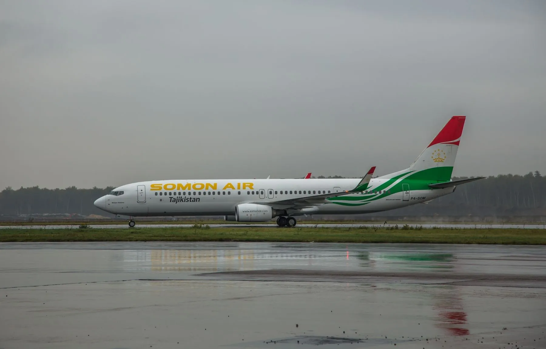 Боинг 737 сомон эйр. Казань душанбе сомон. Казань душанбе сомон. Казань душанбе сомон. Авиакомпания сомон эйр душанбе.