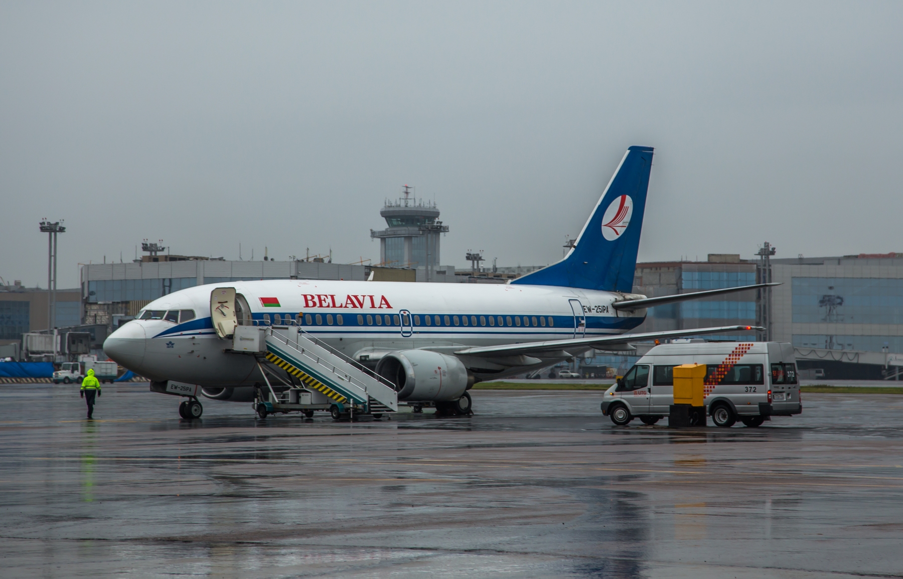 "Белавиа" отменяет рейсы в восемь стран