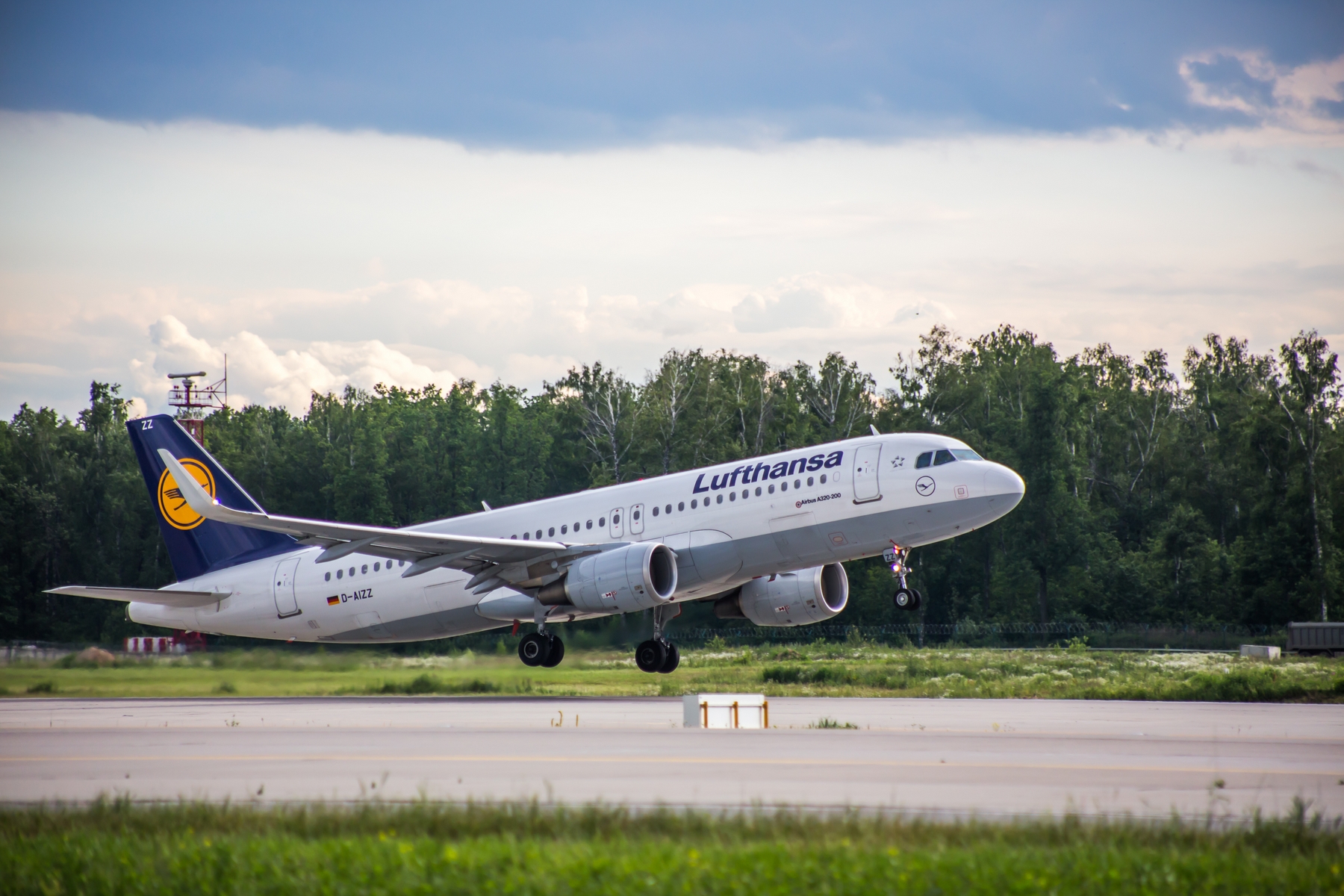 Спрос на рейсы в Россию авиакомпаний Lufthansa Group вырос вдвое из-за ЧМ-2018