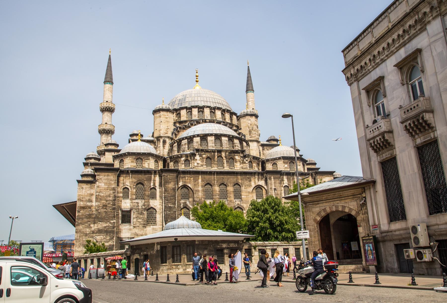 АТОР: теракт усугубит ситуацию в туристической индустрии Турции