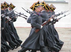 Сезон развода конных и пеших караулов Президентского полка откроется в Кремле 16 апреля