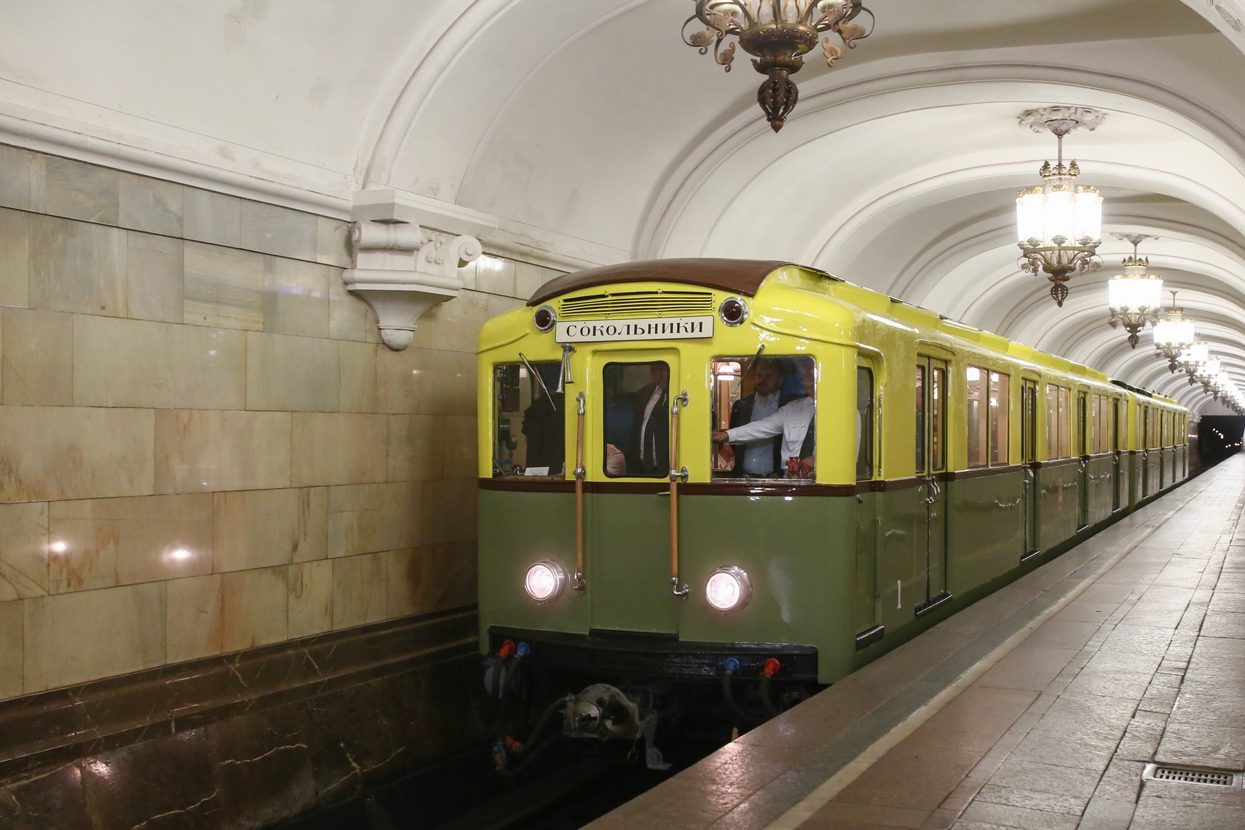 В московском метро пройдет ночная экскурсия на вагонах 1935 года выпуска