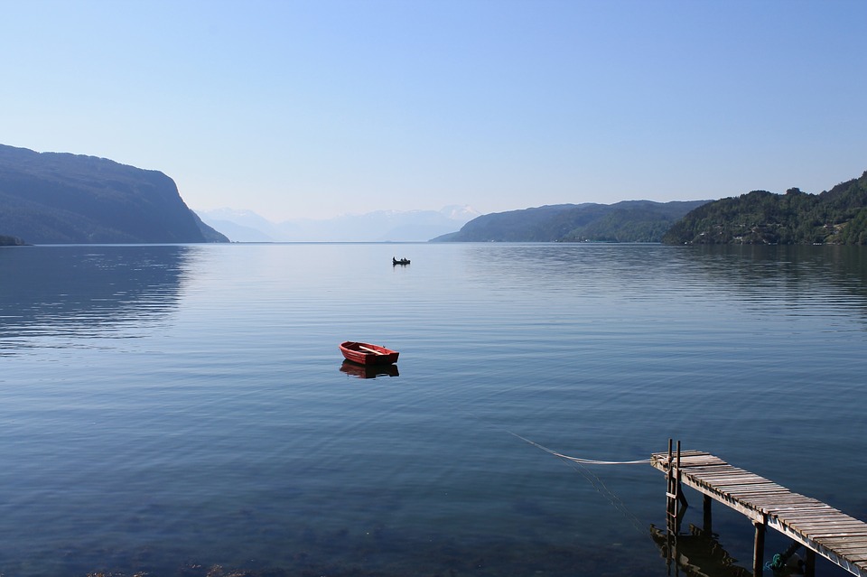 Два туриста из РФ погибли в результате крушения рыболовной лодки в Норвегии