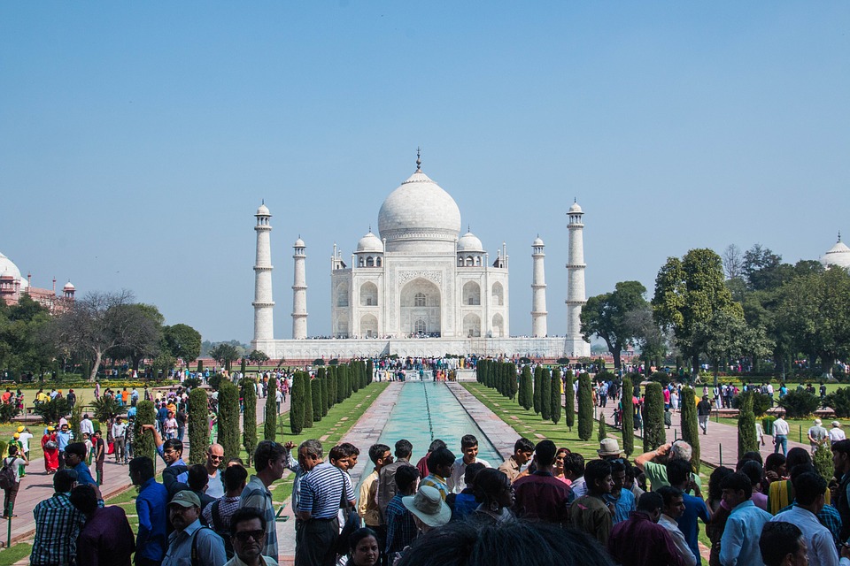 Туристам ограничат посещение дворца Тадж-Махал в Индии