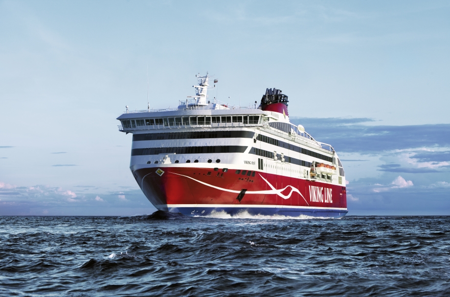 Паром Viking XPRS за 8 лет перевез 15 млн пассажиров между Хельсинки и Таллинном