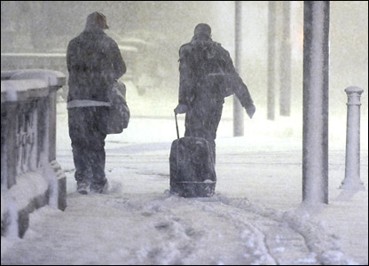 Почти 10 человек погибли в результате снегопадов в Австрии и Германии