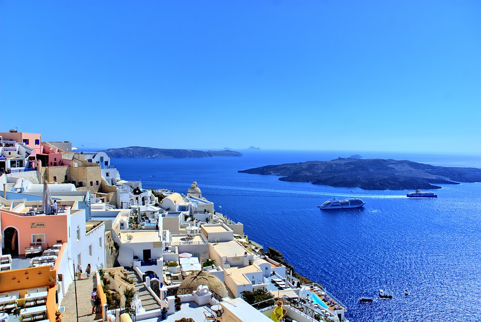 Греция в 2018 году введет курортный сбор на июль и август