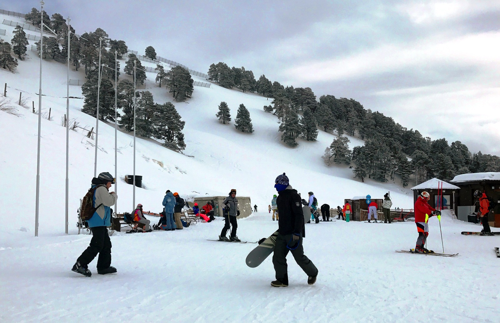 Международные соревнования по горнолыжному спорту категории FIS состоялись на курорте "Архыз"
