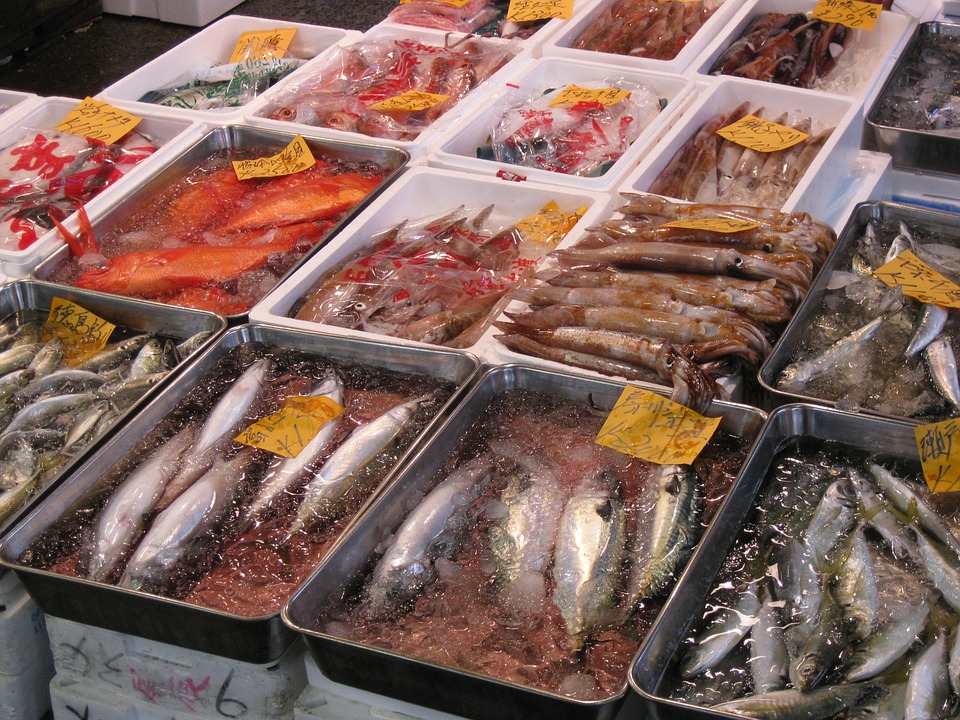 Крупнейший в мире рыбный рынок в Токио переезжает на новое место