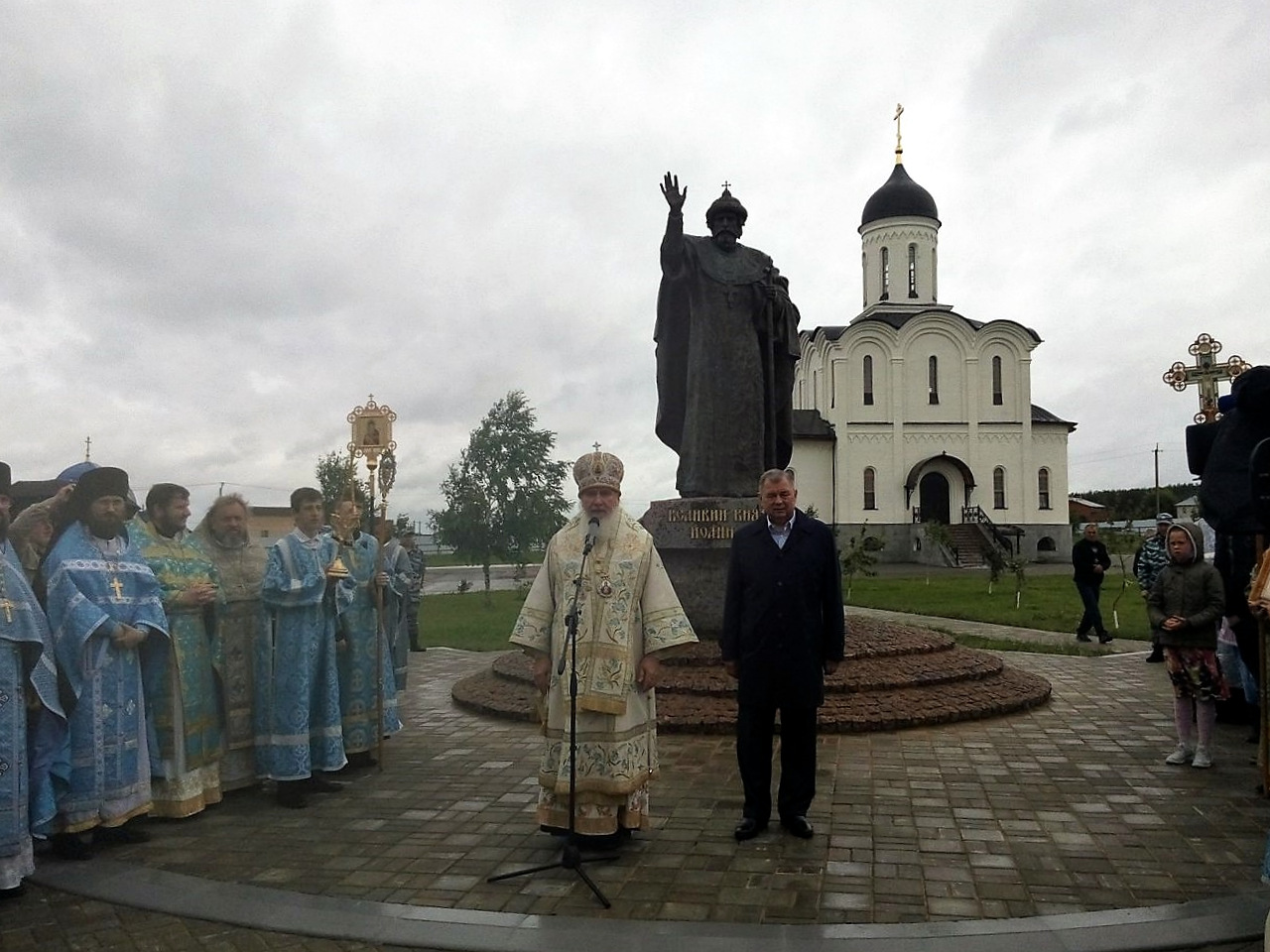 Первый в России памятник Ивану III открыли в Калужской области