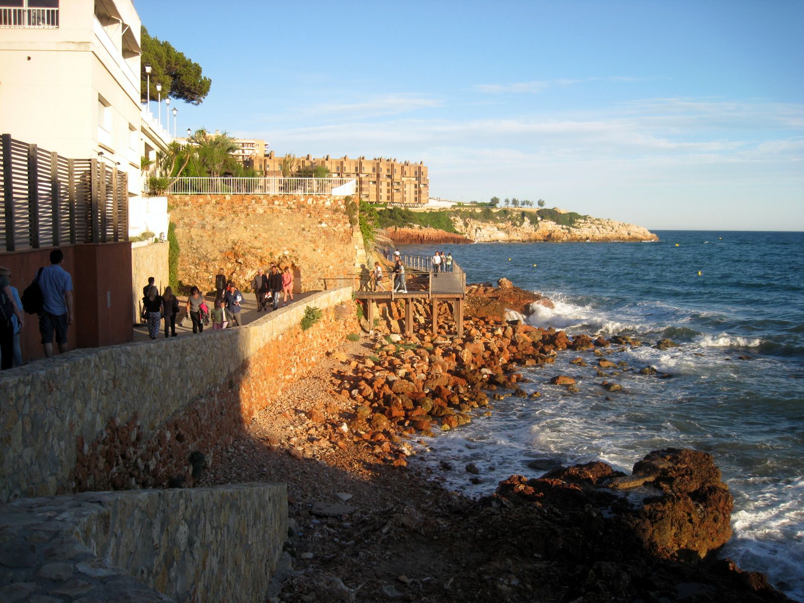 "Человеческие замки" и тунец в Каталонии