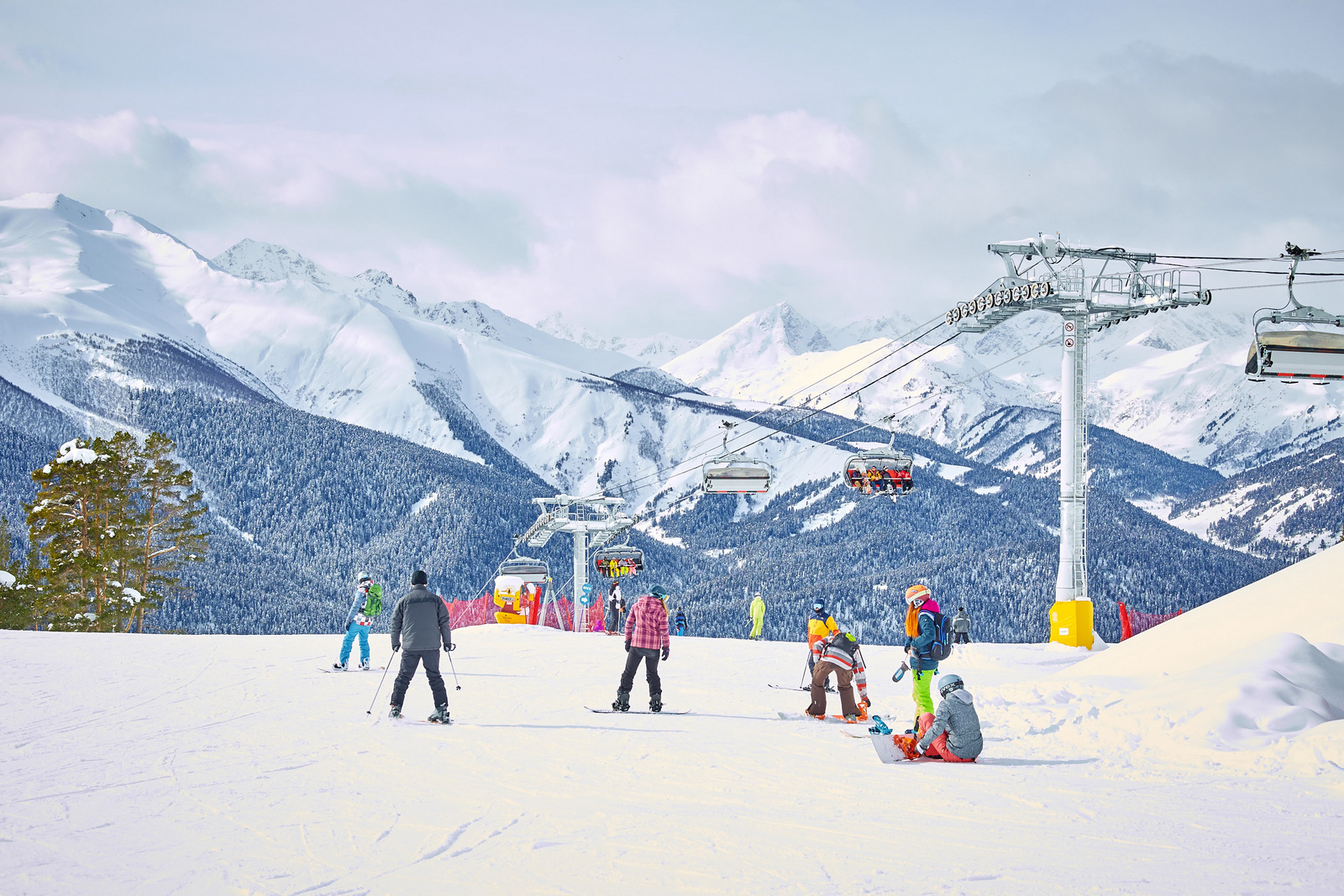 Новые горнолыжные трассы протяженностью 11 км построят на курорте "Архыз" в Карачаево-Черкесии