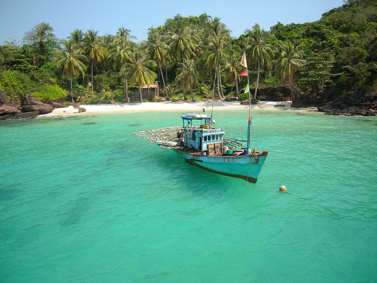 Туроператор Coral Travel с октября начнет полеты на вьетнамский остров Фукуок