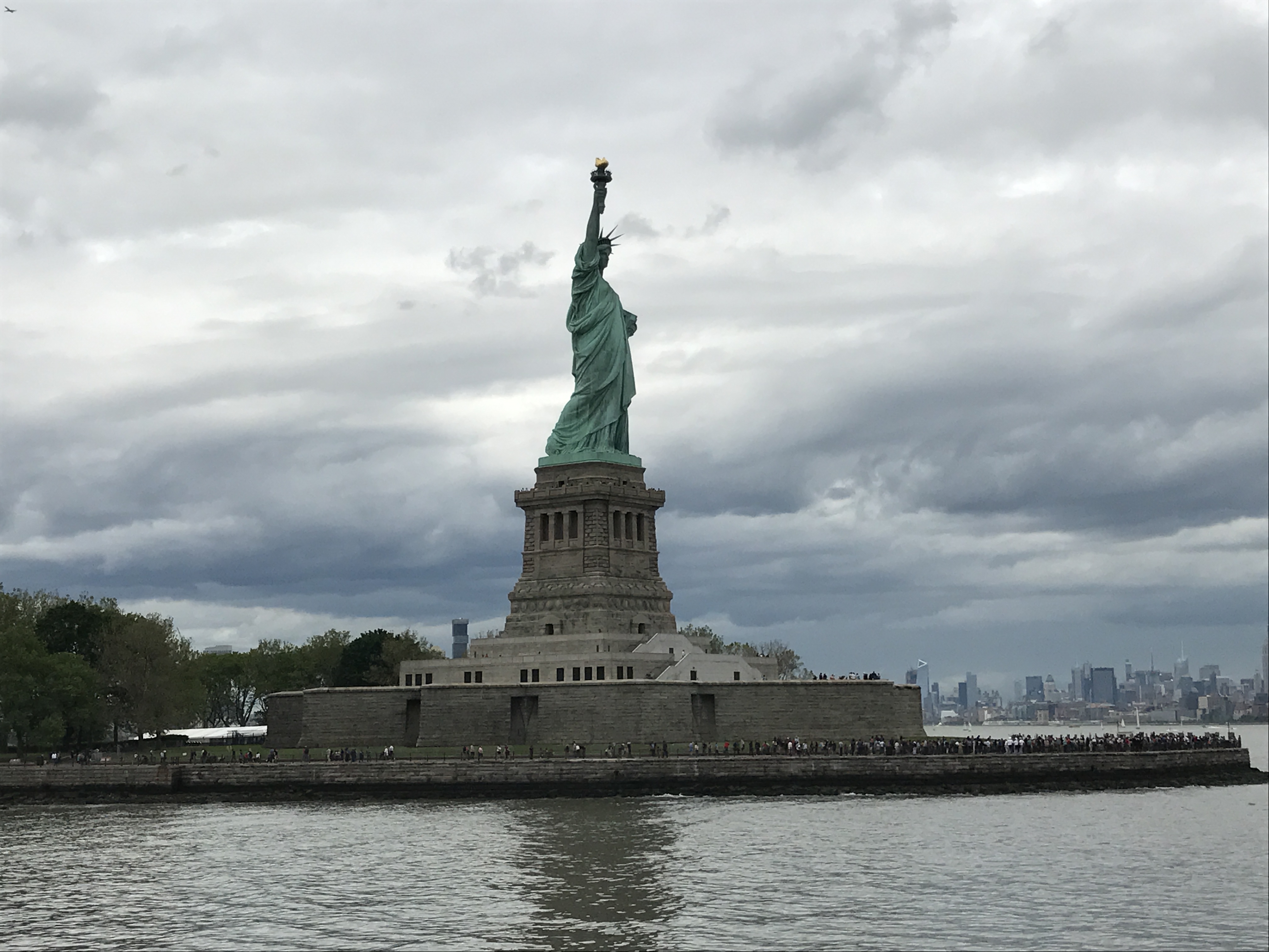 Статуя Свободы будет открыта для туристов, несмотря на приостановку финансирования