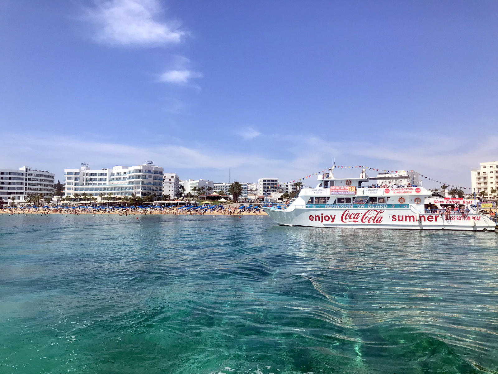 Кипр планирует принять первых иностранных туристов в июле