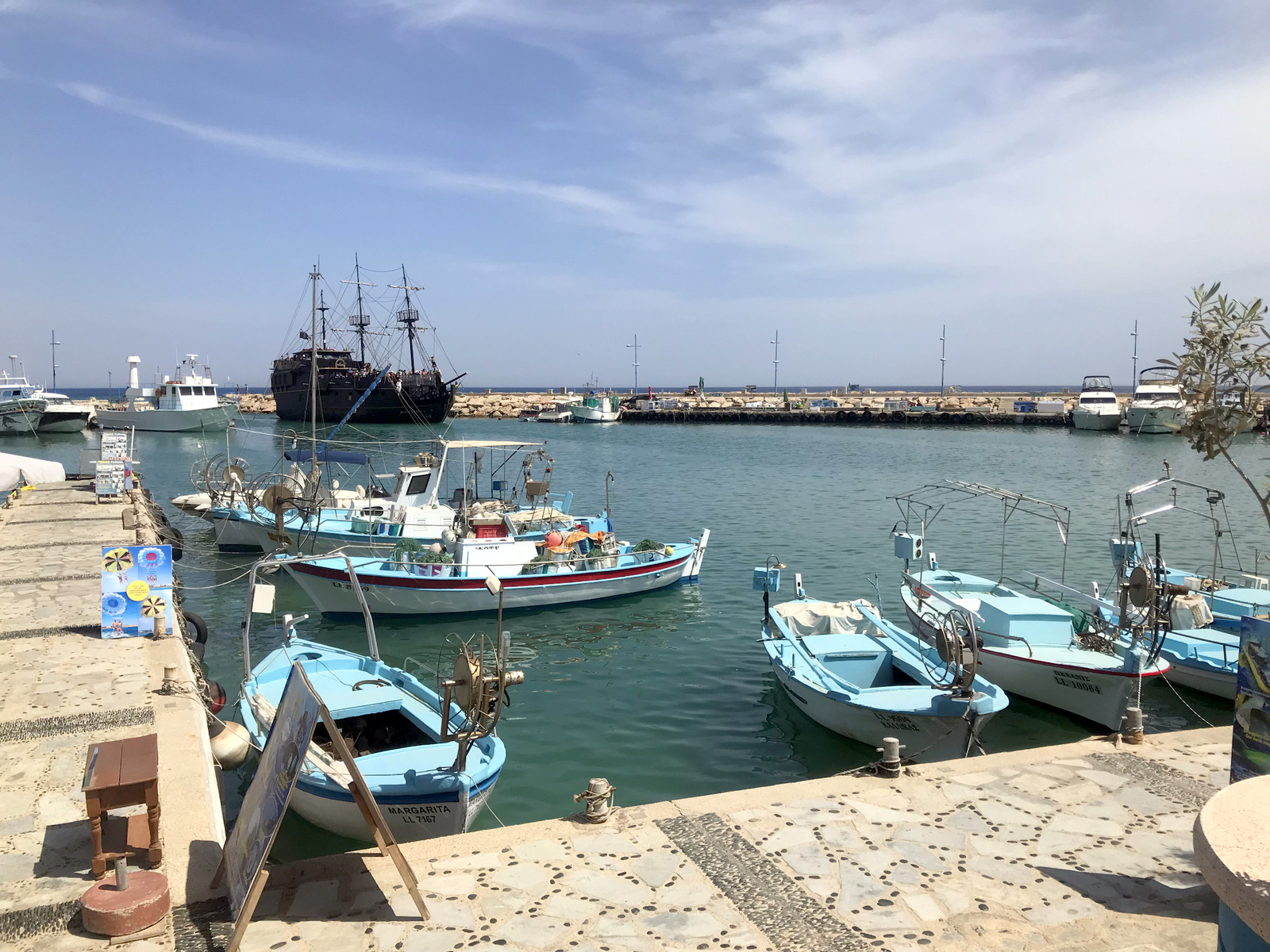 Туристы на Кипре смогут покидать территорию отеля два раза в день