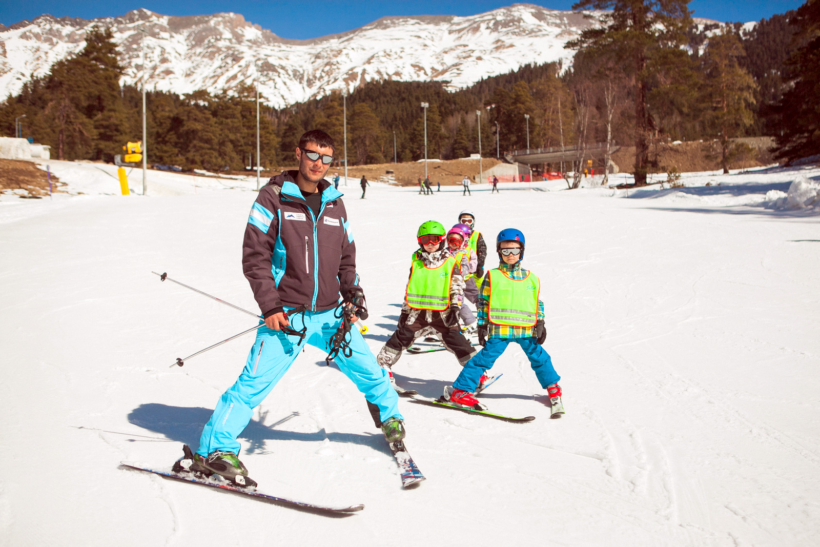 Как научиться кататься на горных лыжах и полюбить этот спорт