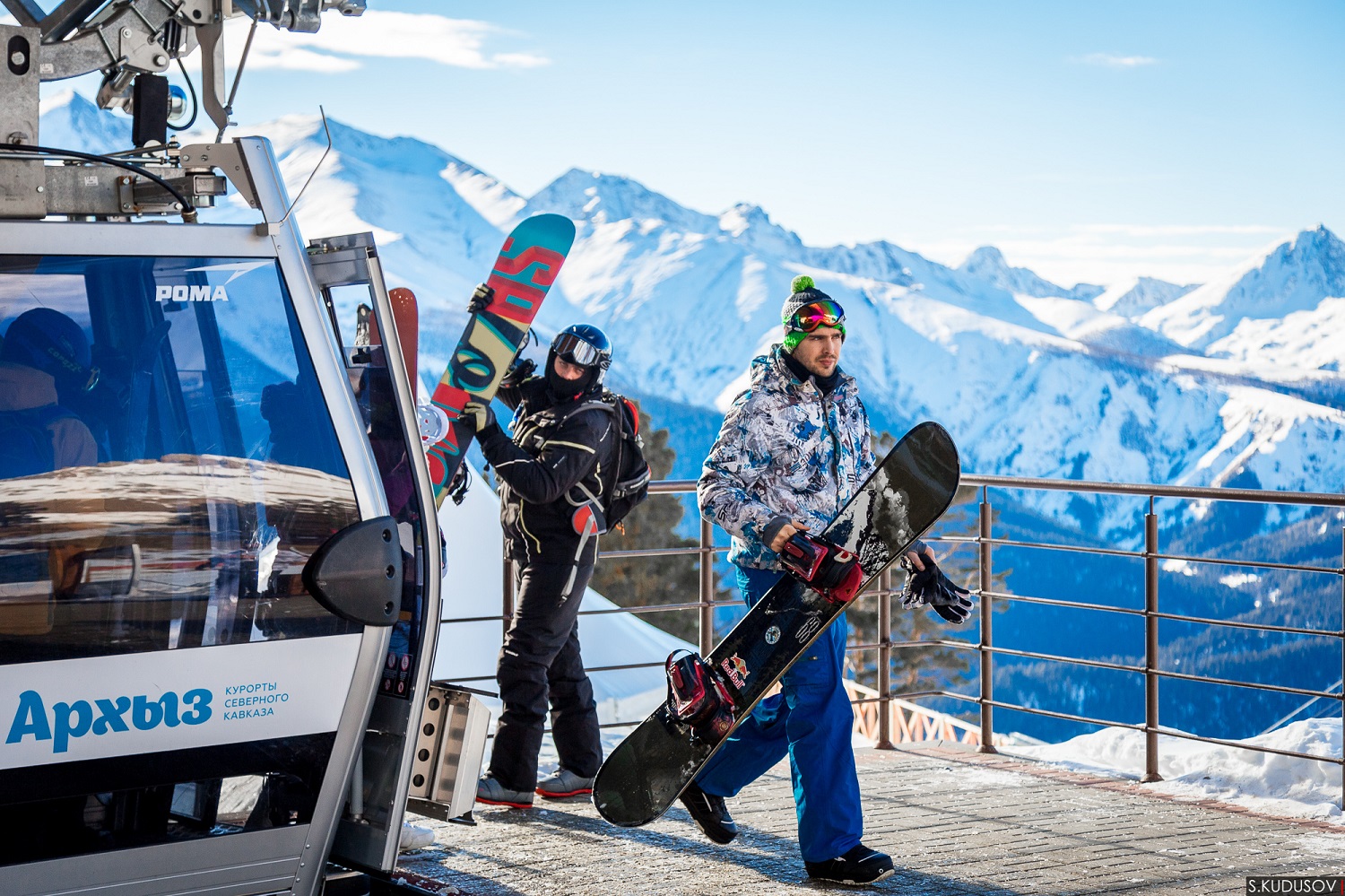 «Эльбрус» и «Архыз» поборются за звание лучшего горнолыжного курорта России