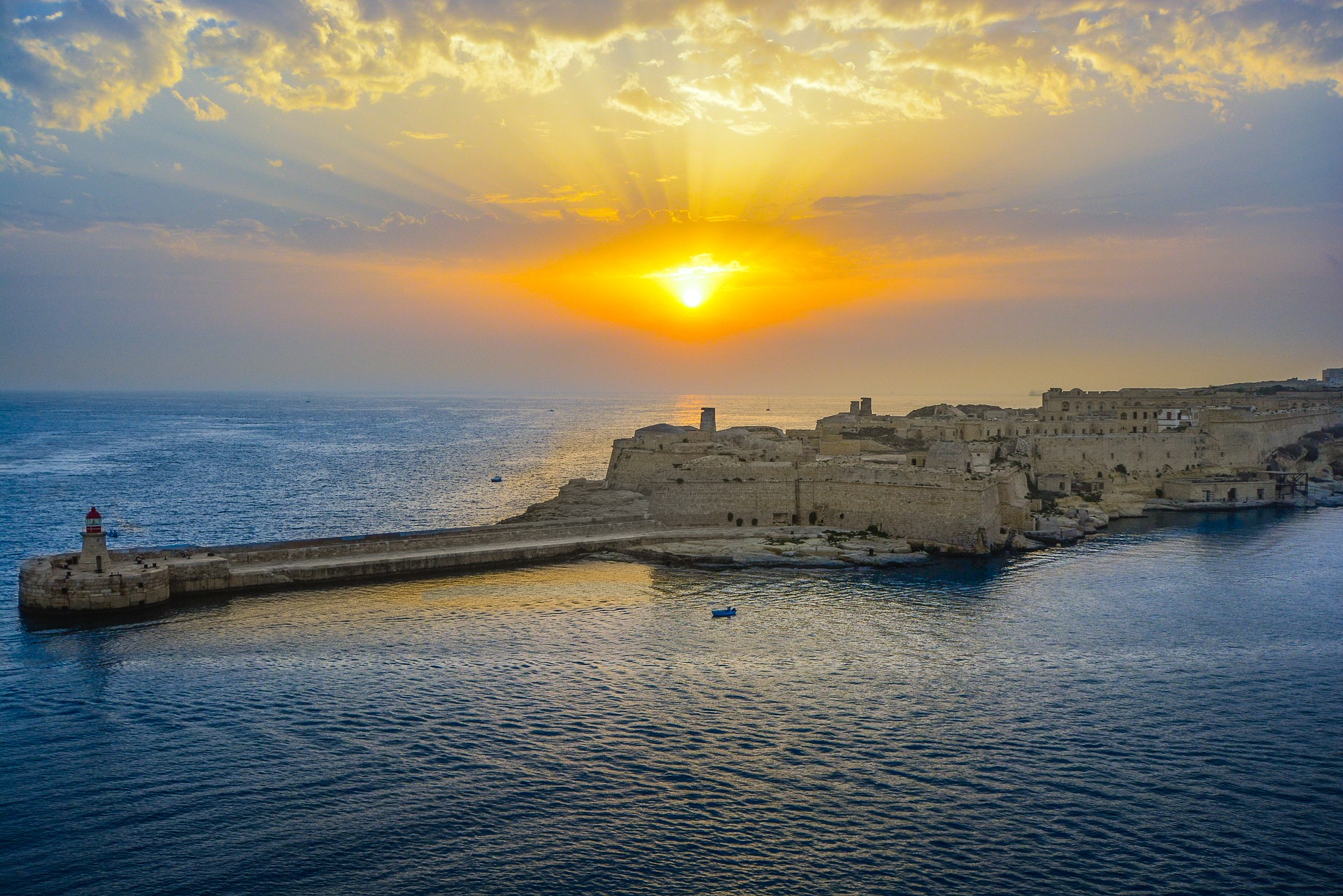 Мальта планирует открыть границы для европейских туристов в июне