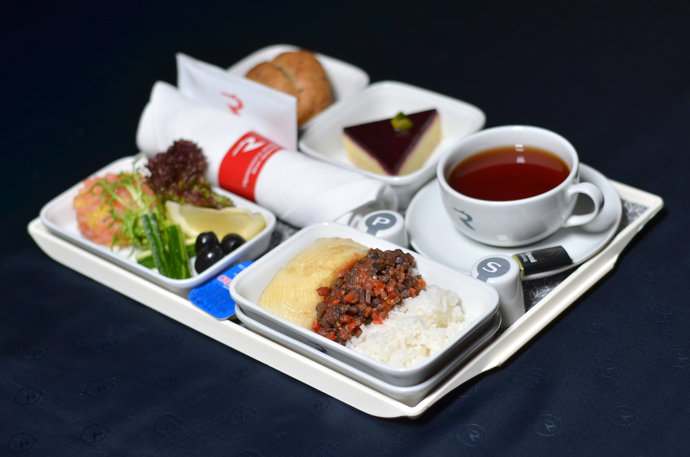 Авиакомпания "Россия" обновила питание на рейсах из Санкт-Петербурга