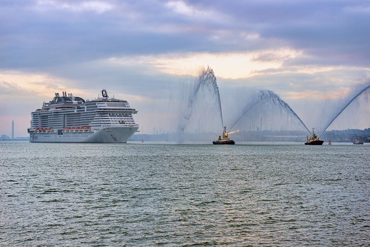 Софи Лорен стала крестной нового лайнера MSC Cruises, спущенного на воду в Саутгемптоне