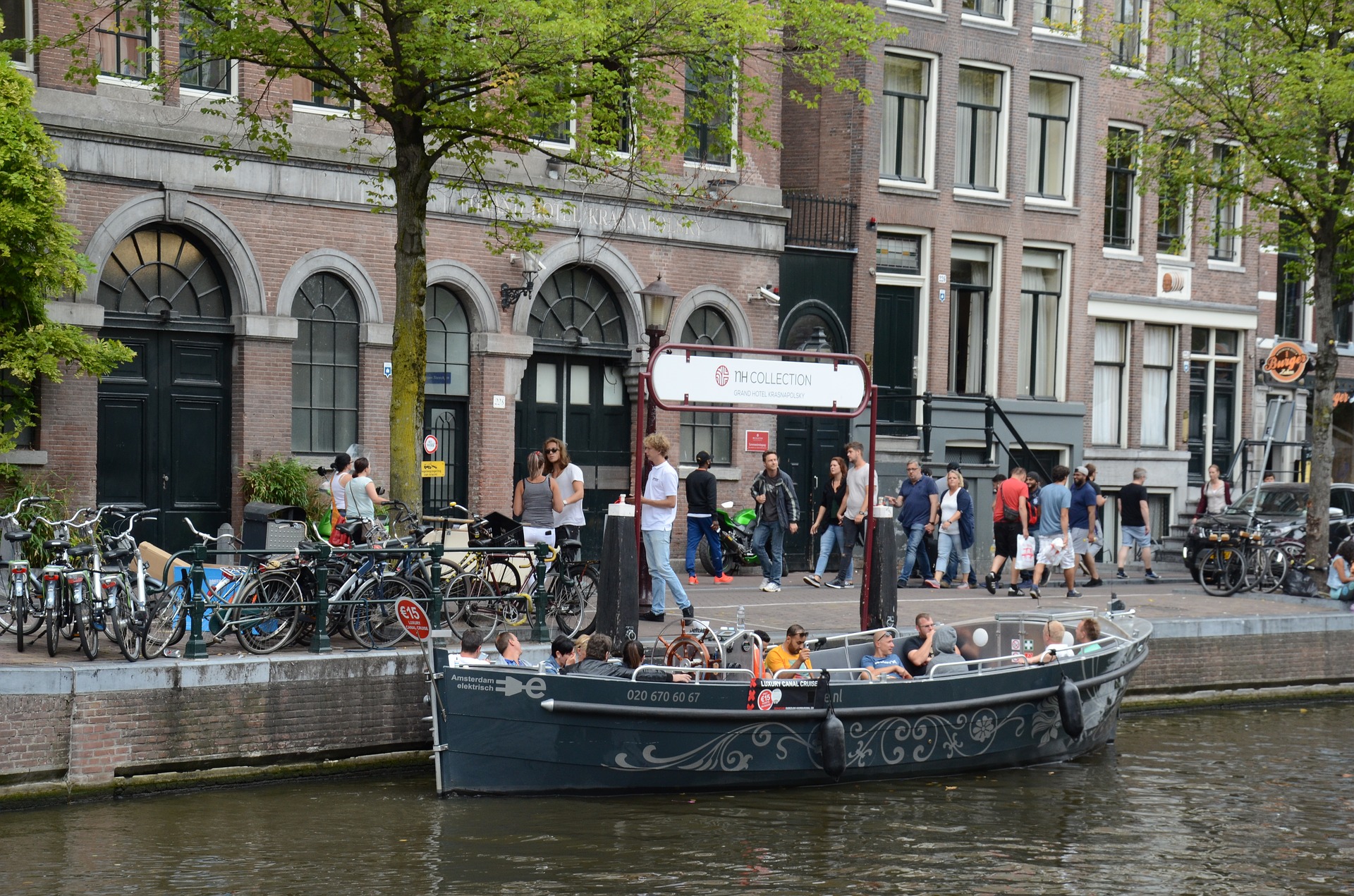 Власти Нидерландов прекратят продвижение туризма из-за наплыва туристов