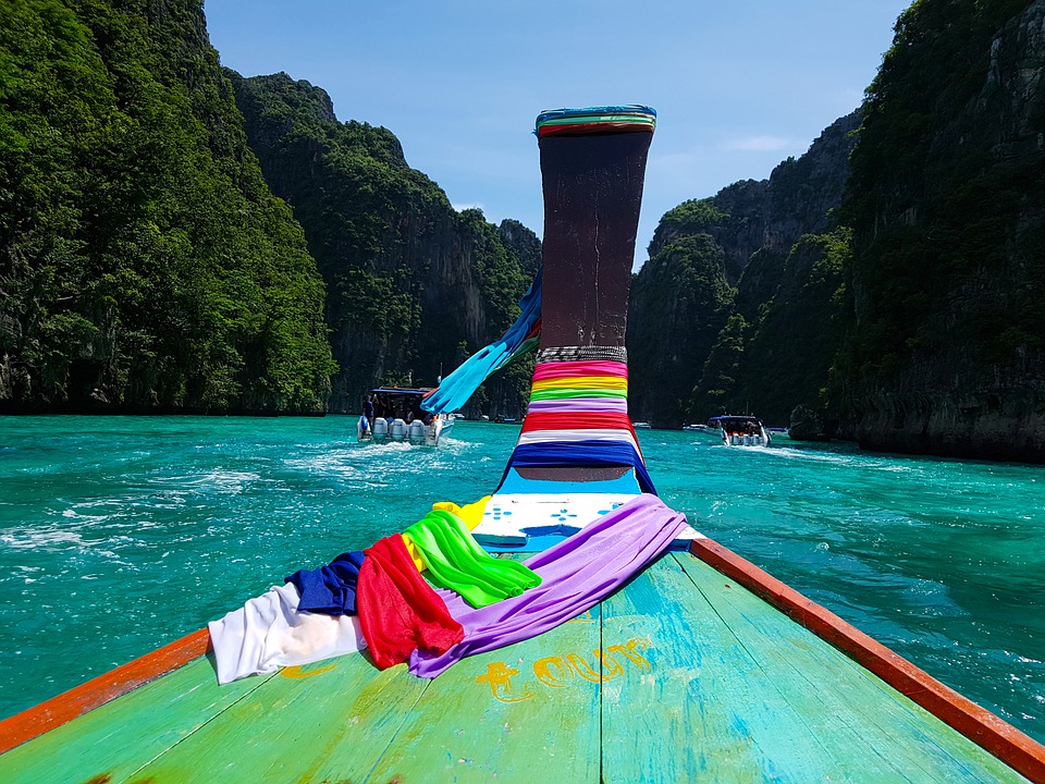 Обязательную страховку для туристов введут в Таиланде