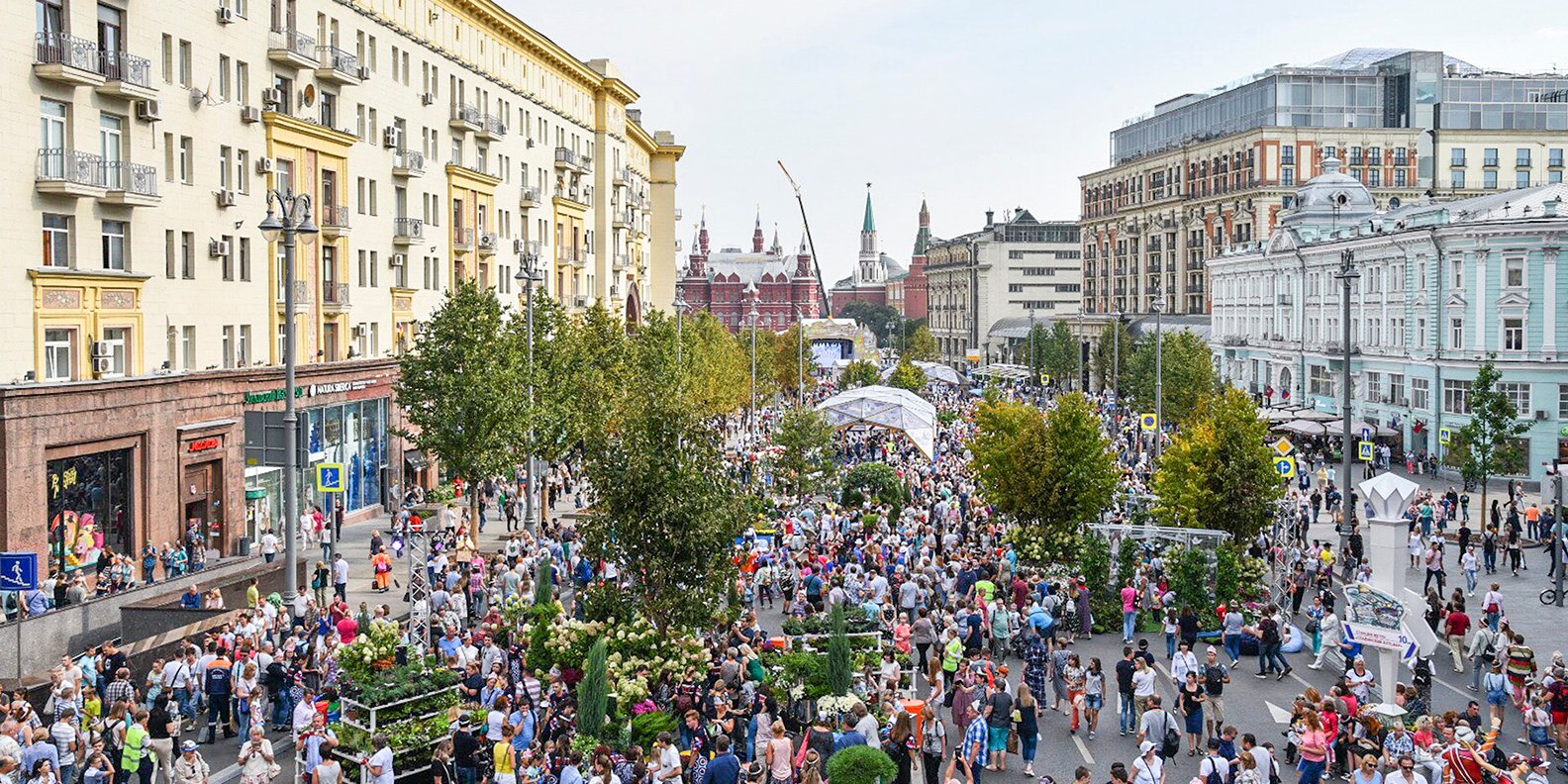 Фейерверки, музыкальные концерты и уличные спектакли ожидают Москву в День города