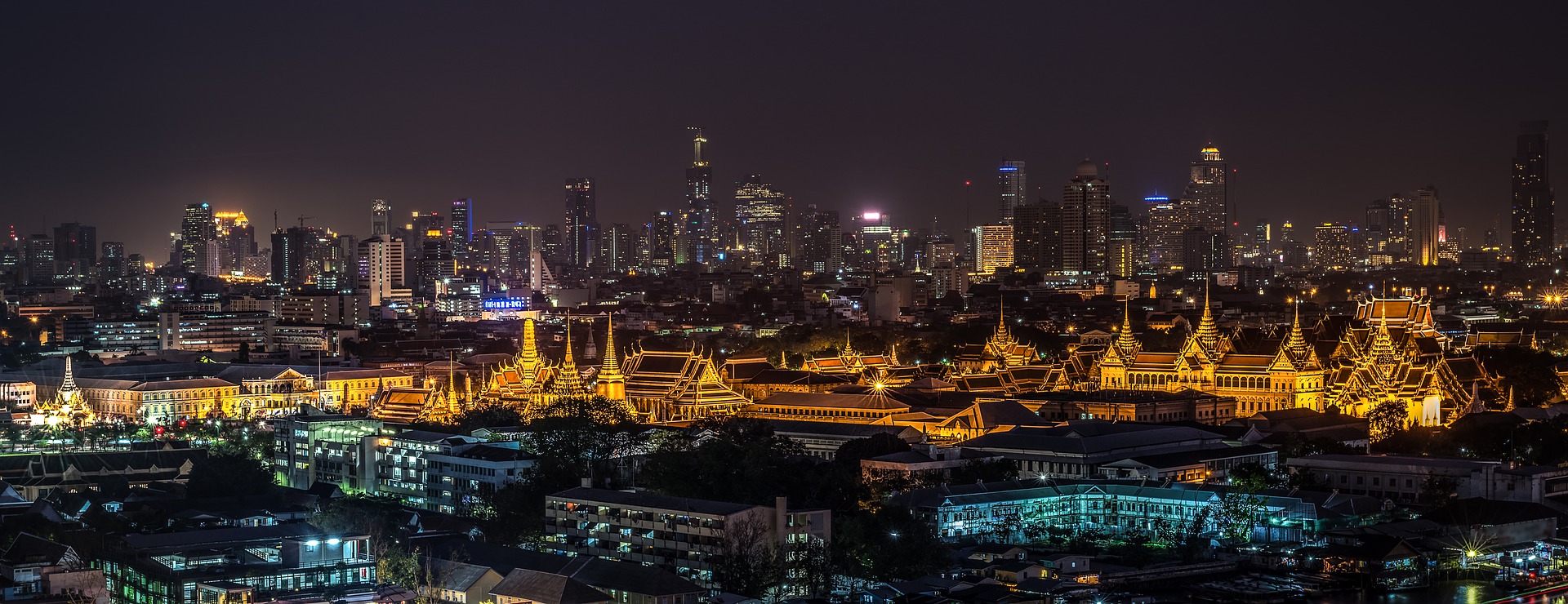 Иностранные туристы чаще всего посещают Бангкок, а больше всего денег тратят в Дубае