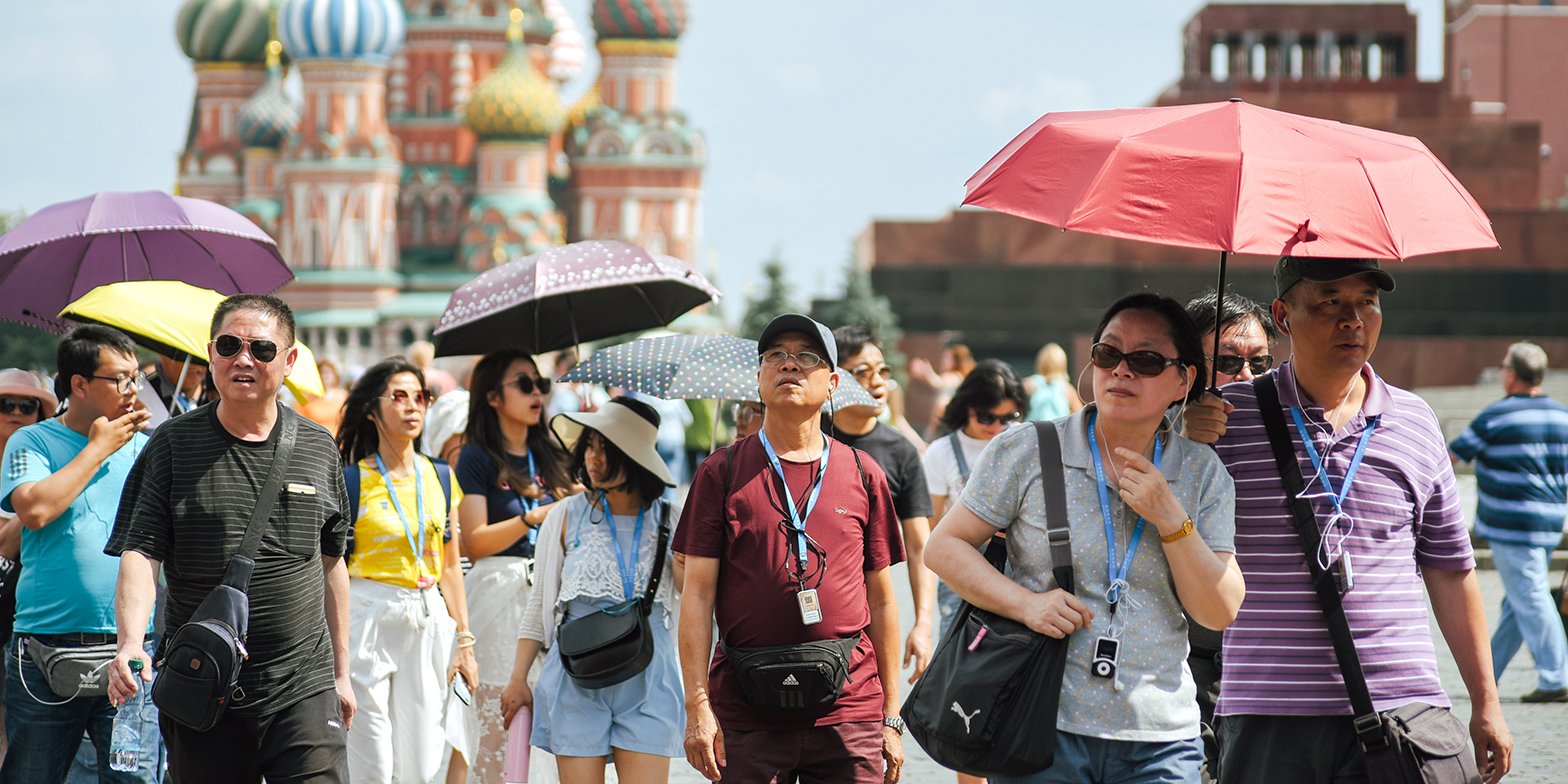 Власти РФ и Китая возобновили соглашение о безвизовых групповых турпоездках
