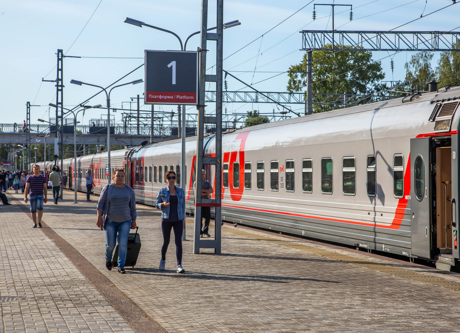 Россияне в майские праздники стали чаще путешествовать по железной дороге и автобусами