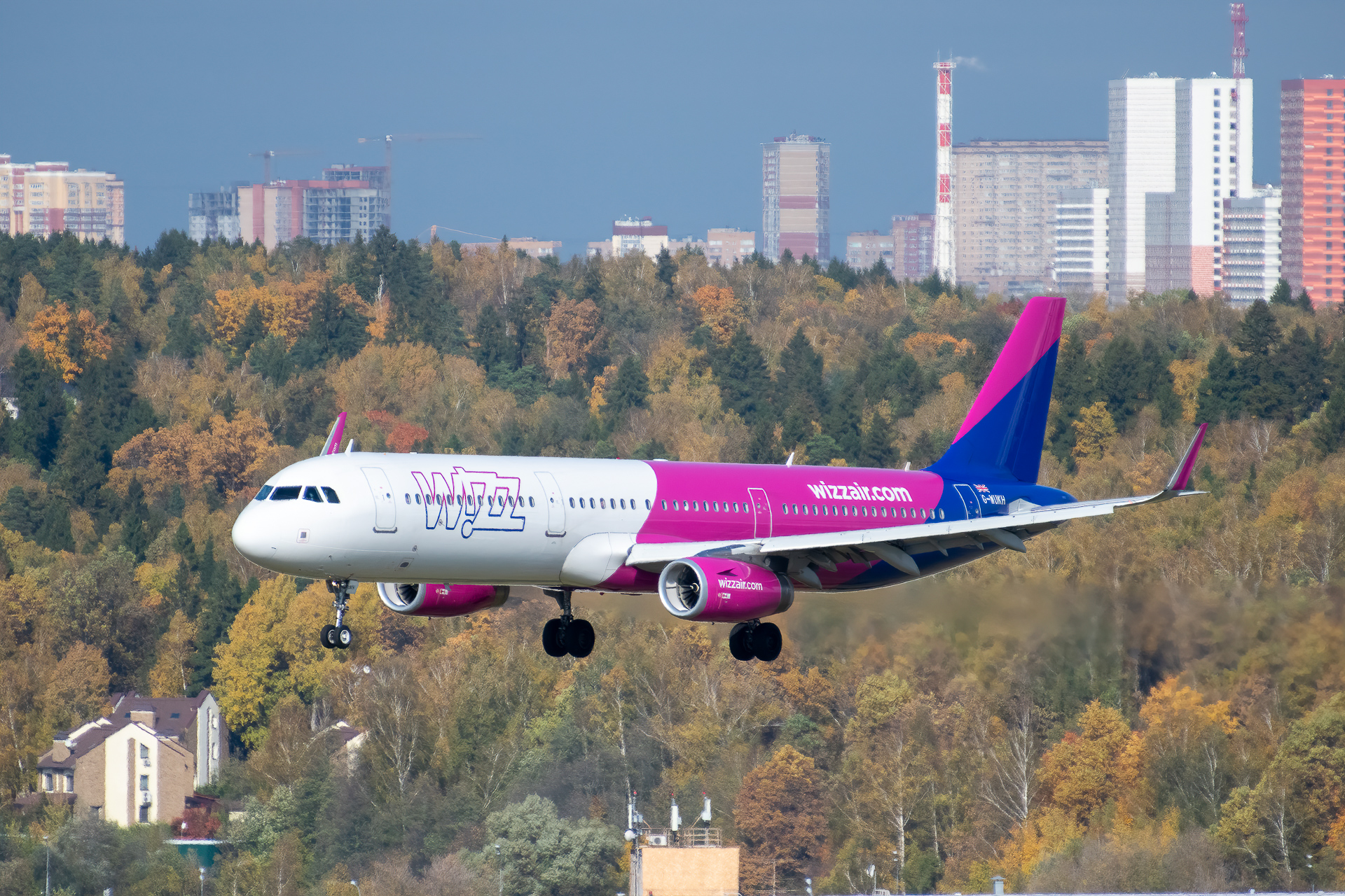 Wizz Air возобновила рейсы из Петербурга в Лондон