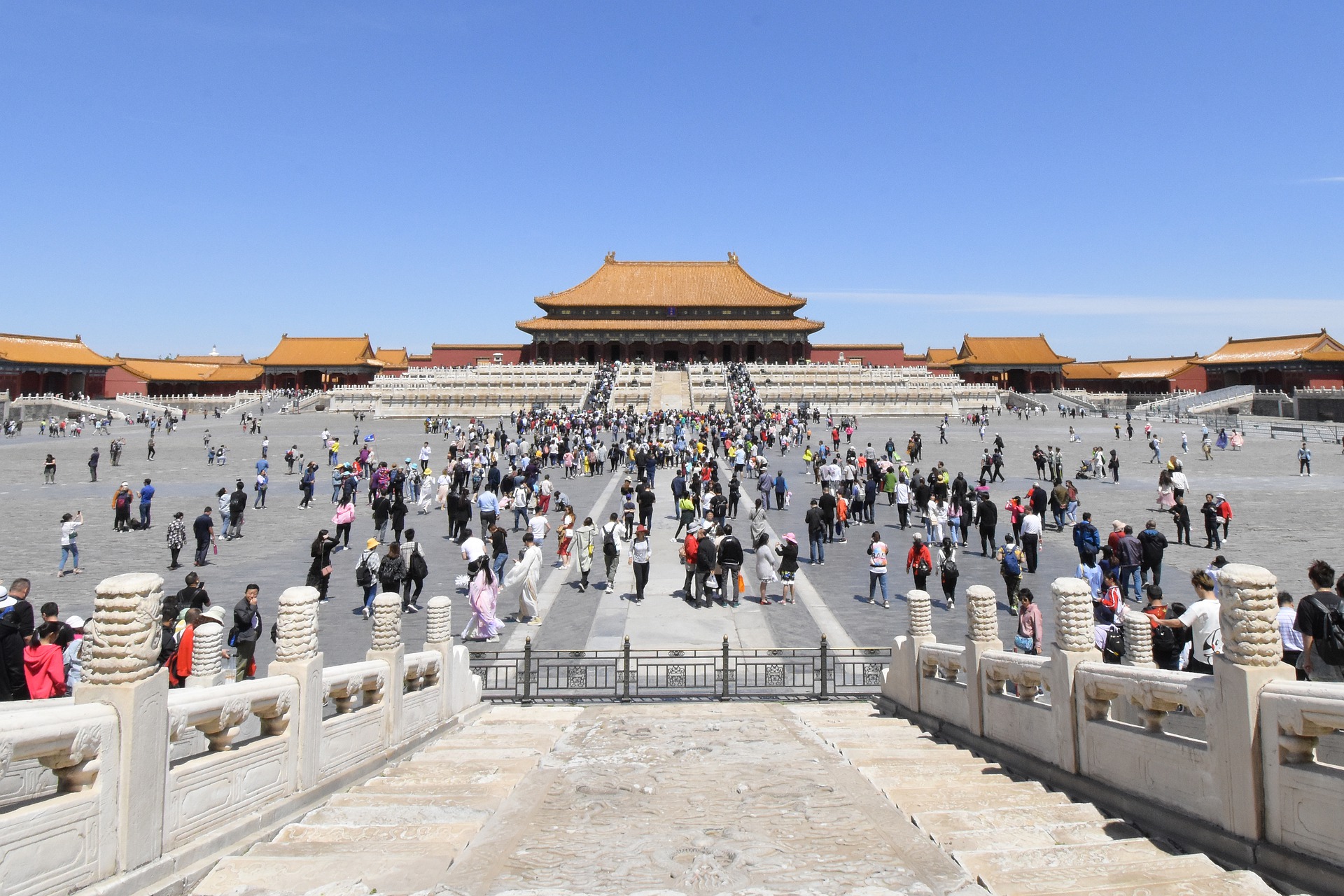 Китай разрешил въезд иностранным туристам в составе тургрупп