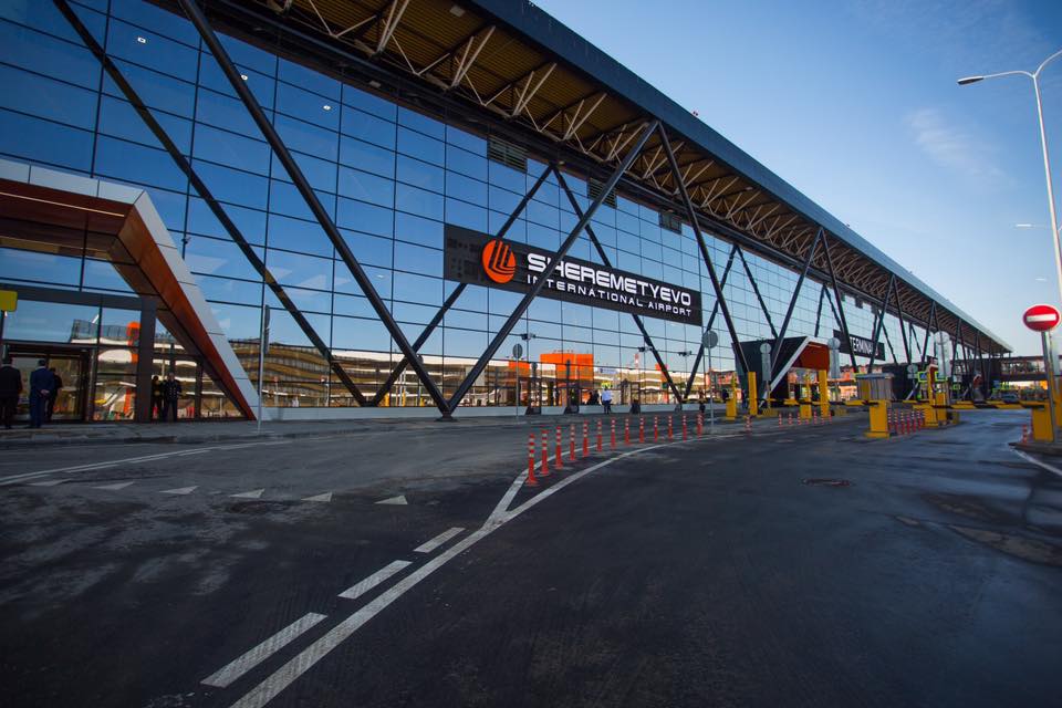 Аэропорт Шереметьево с 1 февраля изменит правила заезда на привокзальную площадь терминалов