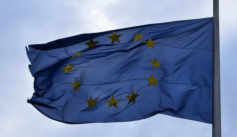 Евросоюз введет сбор для граждан стран с безвизовым въездом с 2024 года