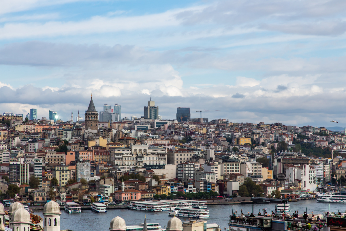 Турция продлила до 31 мая требование о ПЦР-тесте на коронавирус для туристов