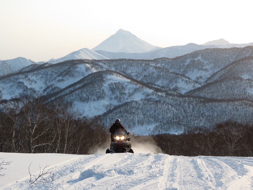 Снегоходному туризму в РФ мешает развиваться требование о специальных правах для водителей