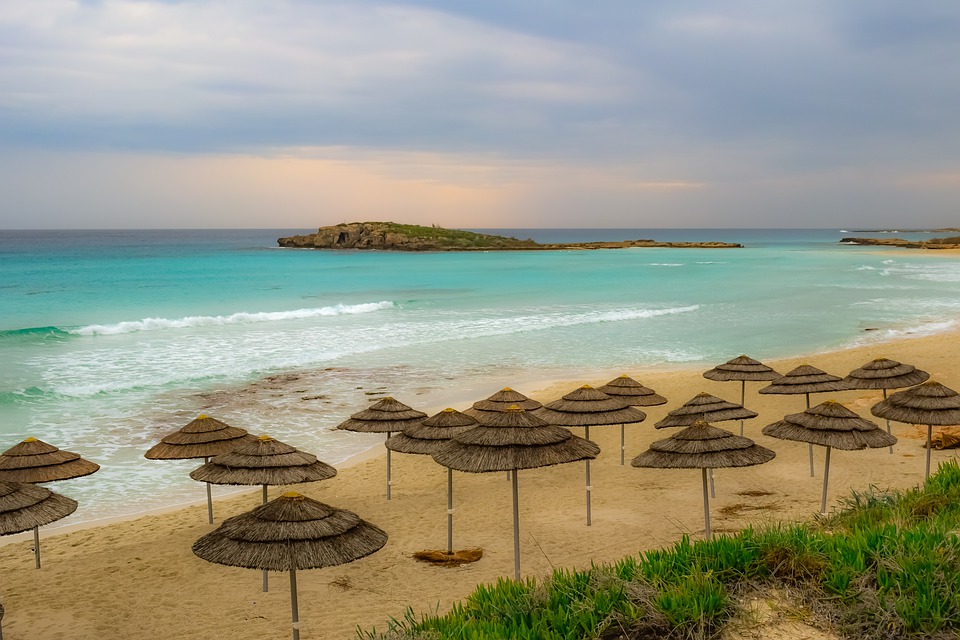 Могут ли российские туристы отдыхать на Кипре после 1 апреля