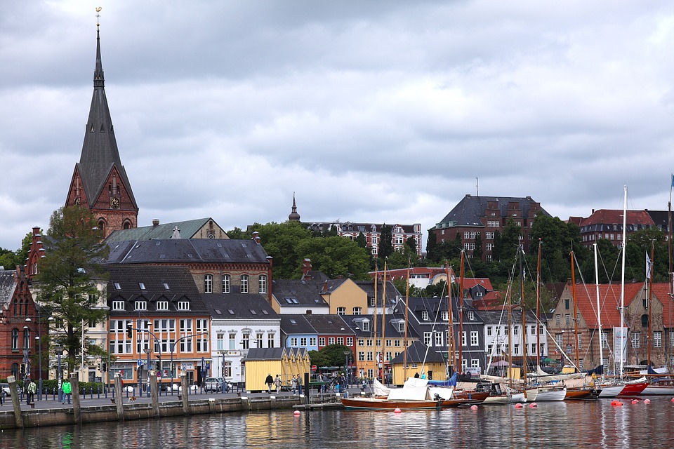 Полиция Германии выслала сотни туристов с курортов на Балтийском море