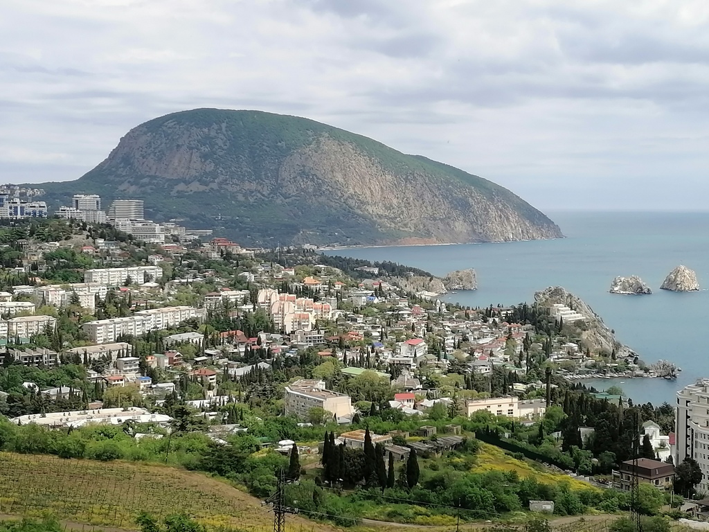РСТ: спрос на отдых в Крыму резко упал, турбизнес полуострова просит господдержки