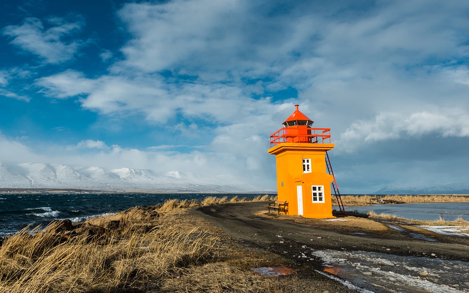 Исландия станет первой страной в Европе, полностью отменившей антивовидные ограничения