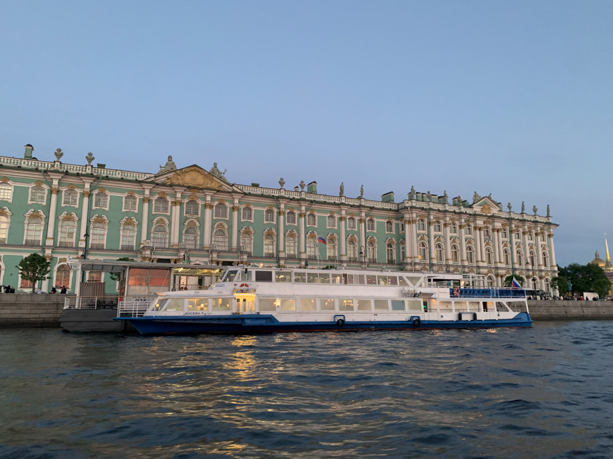 Пассажиропоток на реках и каналах Петербурга в 2022 году вырос почти в 1,5 раза