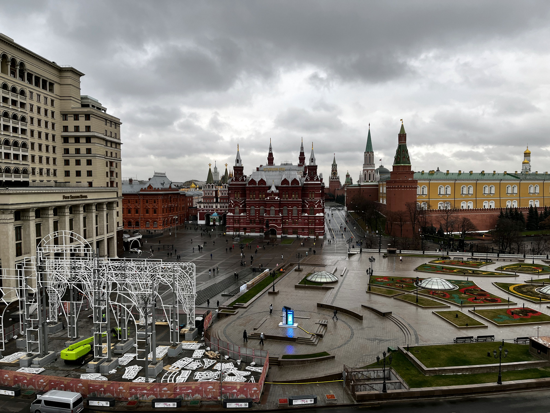 Около 5 тысяч новых указателей установят в Москве в 2023 году