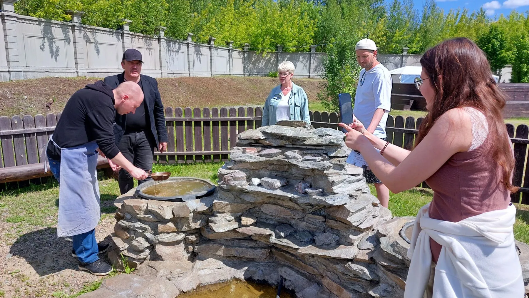 Цветные линии, сплав по Чусовой и пирожки с молодыми мухоморами в Екатеринбурге