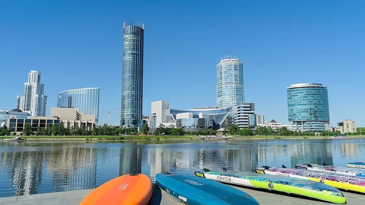 Цветные линии, сплав по Чусовой и пирожки с молодыми мухоморами в Екатеринбурге