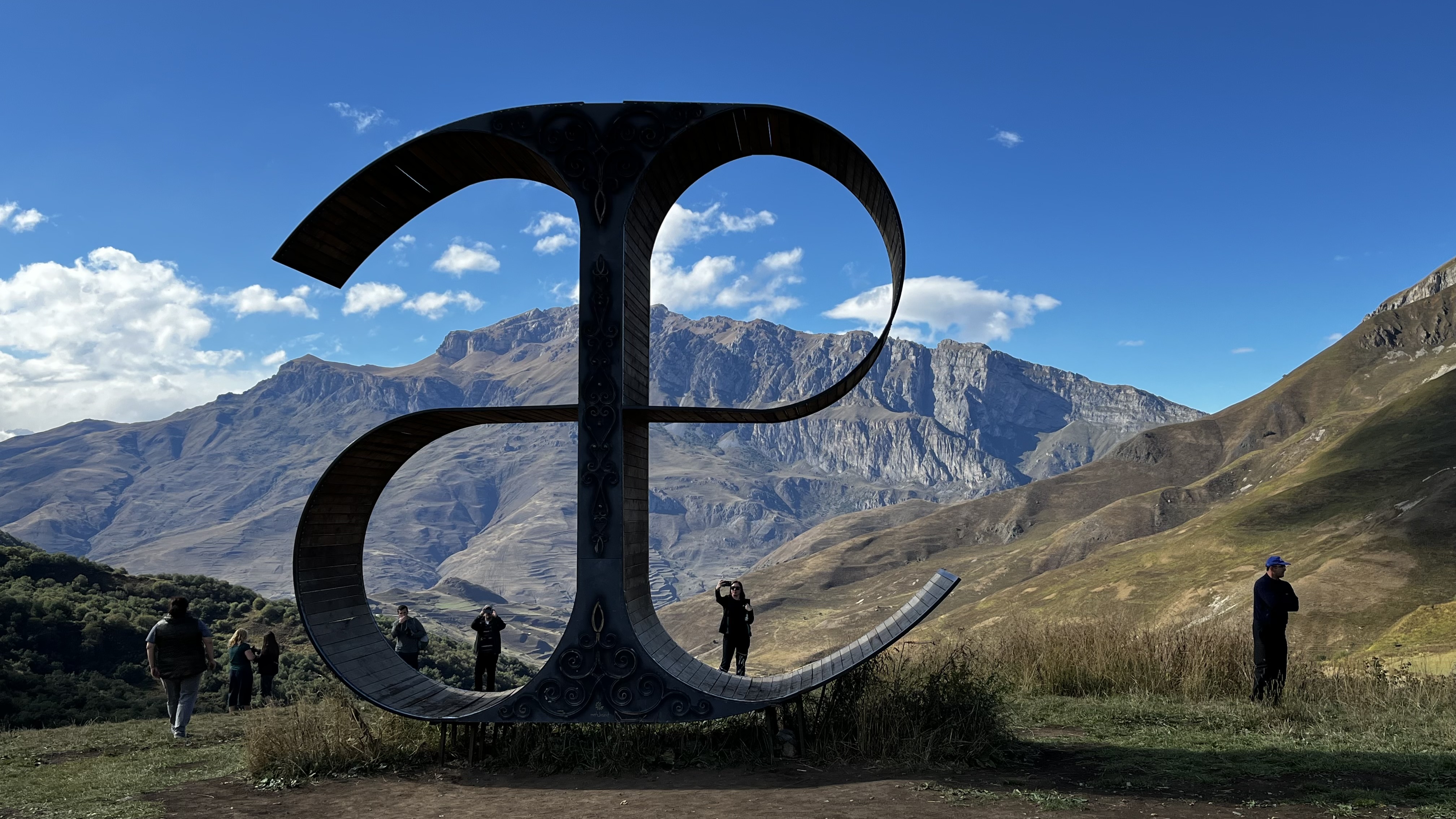 Северная Осетия с января по июль приняла на треть больше туристов, чем годом раньше   